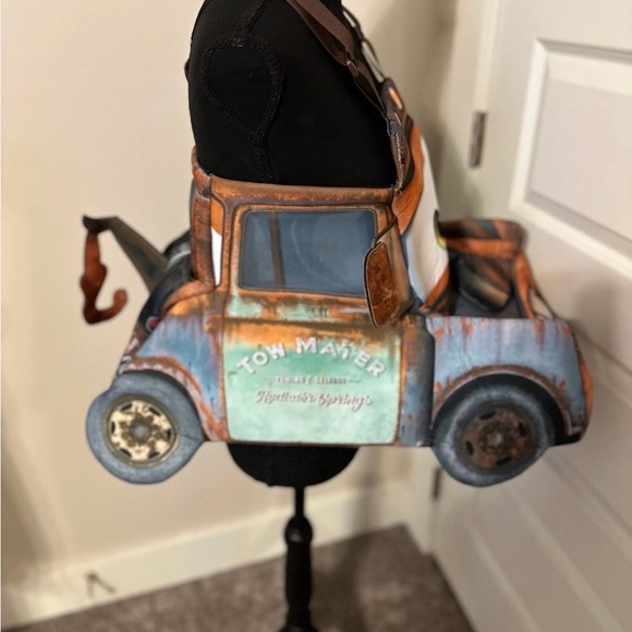 TOW MATER Costume - Picture 8 of 11